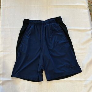 Nike Men's Navy and‎ Black Athletic basketball Shorts pockets men’s small